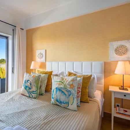 Gomes -free Airco, Wiffi & Swimming Pool- By Bedzy * Porches (Algarve)