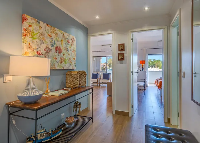 Gomes -free Airco, Wiffi & Swimming Pool- By Bedzy Porches (Algarve)